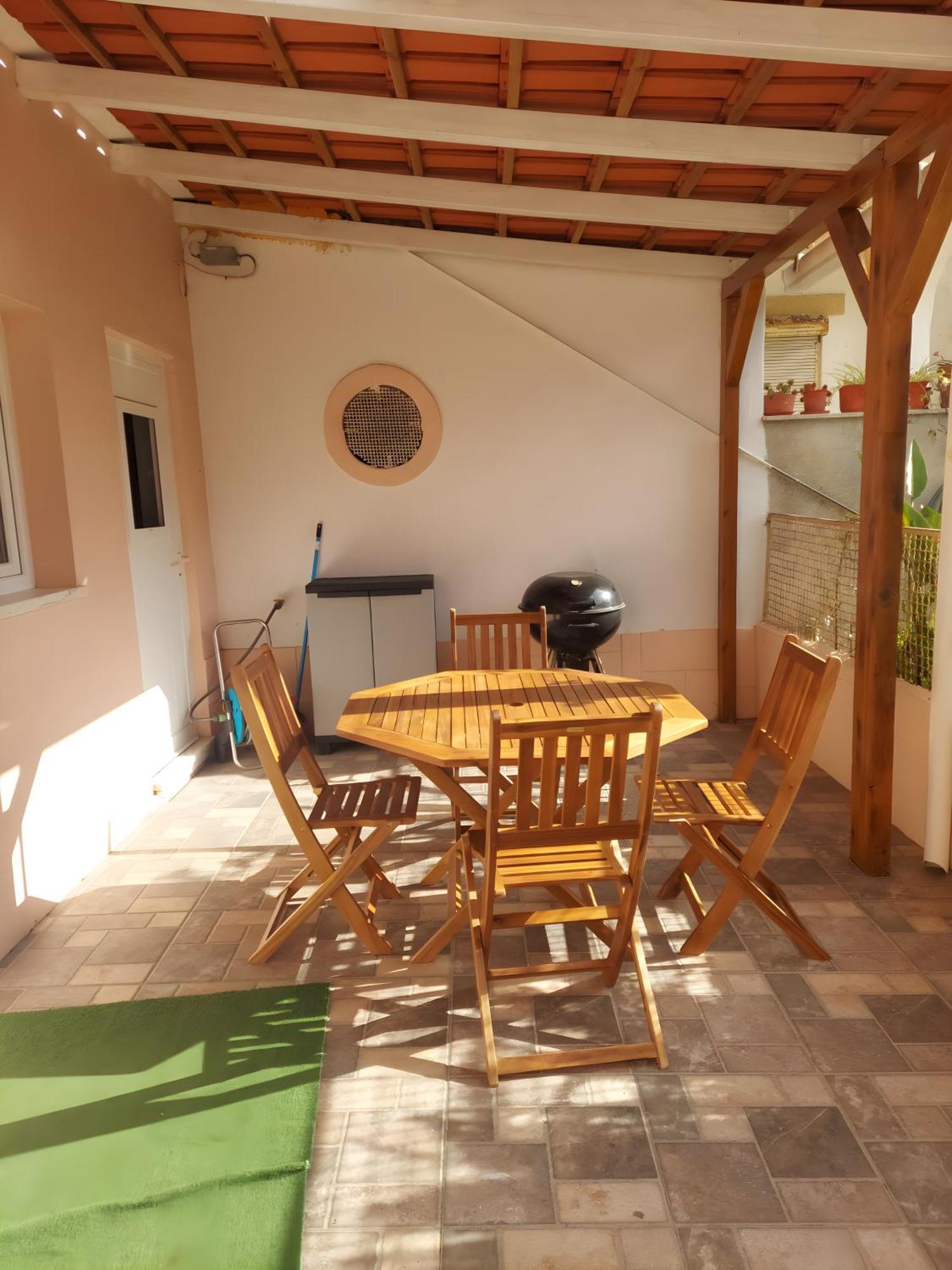 Casinha Da - 5 Min From The Apartment